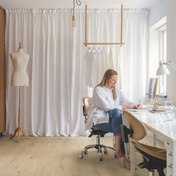 V4431-40182-2 Panele Winylowe Pergo Glomma pad pro Dąb Irlandzki Beżowy V4431-40182