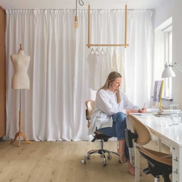 V4431-40183-2 Panele Winylowe Pergo Glomma pad pro Dąb Irlandzki Naturalny V4431-40183