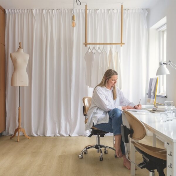 V4431-40302-2 Panele Winylowe Pergo Glomma pad pro Dąb Błotny Naturalny V4431-40302