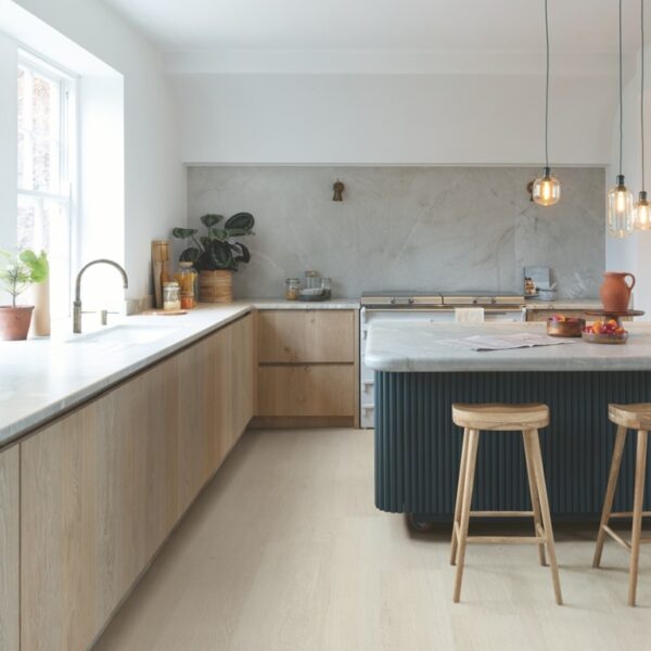 Panele Winylowe Quick-Step Bloom Dąb morska bryza jasny AVMPU40079